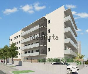 https://img3.idealista.com/blur/WEB_DETAIL-M-L/0/id.pro.es.image.master/51/cf/24/187861451.jpg