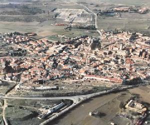 https://loeches.es/wp-content/uploads/2019/10/loeches_pueblo-700x400.jpeg