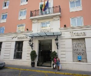 https://media-cdn.tripadvisor.com/media/photo-s/03/c7/1a/e8/monte-triana-hotel.jpg