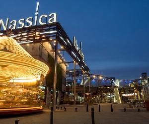 https://media-cdn.tripadvisor.com/media/photo-s/10/c0/b3/da/carrousel-nassica.jpg