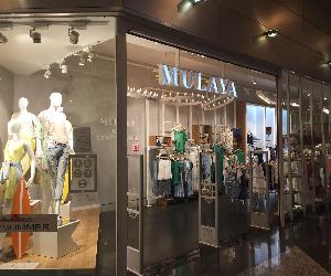 https://media.fashionnetwork.com/m/62fe/eb3f/9529/c587/4d3a/f76d/9985/bd3d/1697/41ca/41ca.jpg