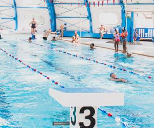 https://mesinfos.fr/content/articles/857/A191857/initial-piscines-marseille-pano-site-marseille1.jpg