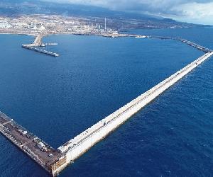 https://noticiaslogisticaytransporte.com/wp-content/uploads/2018/11/Puerto-de-Granadilla-dispondr%C3%A1-de-nueva-explanada-para-tr%C3%A1fico-portuario.jpg