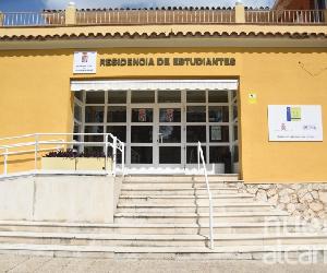 https://nuevaalcarria.com/img/2020/03/146625/mega_mega_fachada-residencia-de-estudiantes1-2018.jpg