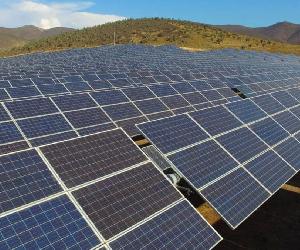 https://peruconstruye.net/wp-content/uploads/2023/09/parque-fotovoltaico-ovalle-1-1.jpg