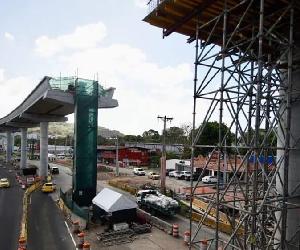 https://peruconstruye.net/wp-content/uploads/2023/11/construccion-obra-Panama-min-1024x561.jpg