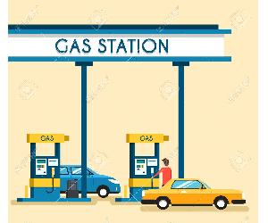 https://previews.123rf.com/images/dmitrymoi/dmitrymoi1608/dmitrymoi160800117/61596340-estaci%C3%B3n-de-servicio-de-gas-energ%C3%ADa-vector-ilustraci%C3%B3n-plana-bomba-de-gasolina-y-aceite-clientes-felices.jpg