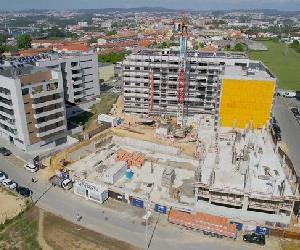https://reportugal.vidaimobiliaria.com/media/images/Costa_do_Infante.width-720.jpg