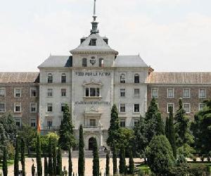 https://s1.abcstatics.com/media/espana/2016/10/31/academia-k2qC--620x349@abc.jpg