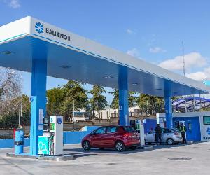 https://s1.eestatic.com/2019/04/24/invertia/empresas/Combustibles-Energia-Gasolina-Precios_de_la_gasolina-Empresas_393473137_121211034_1024x576.jpg