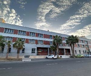 https://s1.ppllstatics.com/ideal/www/multimedia/2023/07/21/edificio-kqUE-U200827023633mNB-758x531@Ideal.jpg