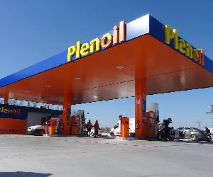 https://s1.ppllstatics.com/lasprovincias/www/multimedia/2023/03/13/gasolinera-plenoil.jpg