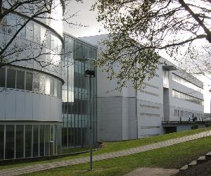 https://santiagocatalan.com/wp-content/uploads/2015/06/Biblio-01.jpg