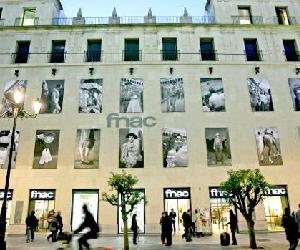 https://sevilla.abc.es/media/sevilla/2018/12/27/s/fnac-sevilla-avenida-kaSE--620x349@abc.jpg