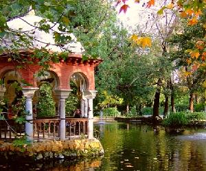 https://sevillasecreta.co/wp-content/uploads/2016/09/Sevilla-templete-parque-Mar%C3%ADa-Luisa.jpg