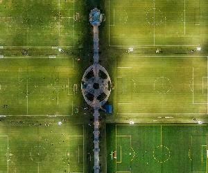 https://smart-lighting.es/wp-content/uploads/2022/06/0-alumbrado-deportivo-campos-futbol-unsplash.jpg