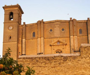 https://static4-sevilla.abc.es/media/provincia/2019/09/14/s/OBRAS-COLEGIATA-OSUNA.JPG-knYB--1240x698@abc.jpg