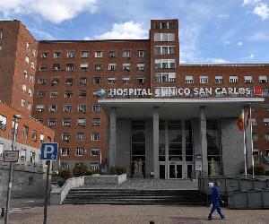 https://static.abc.es/media/espana/2020/03/30/hospital-clinico-kPfD--1248x698@abc.jpg