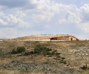 https://static.designboom.com/wp-content/uploads/2020/08/snohetta-theodore-roosevelt-presidential-library-north-dakota-designboom-1800.jpg