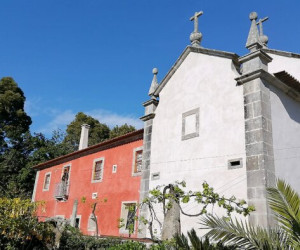 https://static.diarioimobiliario.pt/image/resize/631x394_crop/dimo/2023/05/03/mosteiro-de-s-joao-de-cabanas-01-foto-dr-6452486e5c78c166524903.jpg