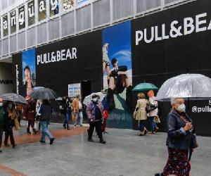 https://static.elcorreo.com/www/multimedia/202010/13/media/cortadas/pullandbearbilbao-khqD-RABMHH2ZUaIH8nvzE68l4gI-624x385@El%20Correo.jpg