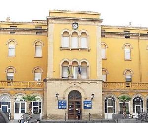 https://static.elcorreo.com/www/pre2017/multimedia/noticias/201411/18/media/cortadas/hospital-rioja232323--575x323.jpg