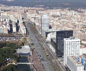 https://static.esmartcity.es/media/2019/01/replicar-soluciones-smart-city-objetivo-proyecto-triangulum-participacion-sabadell-movilidad-energia-sabadell-vista-aerea.png