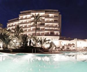 https://static.hosteltur.com/app/public/uploads/img/articles/2022/03/16/L_123307_hoteltresplayas.jpg