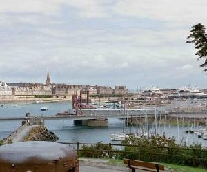 https://static.latribune.fr/full_width/1633729/arep-renovation-gare-maritime-saint-malo.jpg