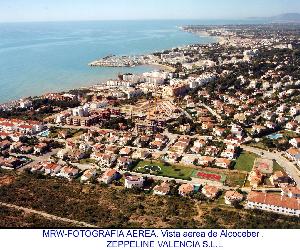 https://static3.lasprovincias.es/www/multimedia/201907/31/media/playa-alcossebre.jpg