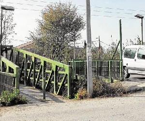 https://static3.laverdad.es/www/multimedia/202210/06/media/cortadas/puente-paraje-jlv-U40946075082dGD--624x385@La%20Verdad-LaVerdad.jpg