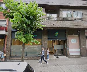 https://streetviewpixels-pa.googleapis.com/v1/thumbnail?cb_client=maps_sv.tactile&w=900&h=600&pitch=-6.679828743153976&panoid=EiQYs4x487pO6d_V__6KaA&yaw=110.92335679409713
