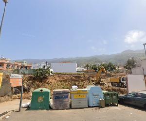 https://streetviewpixels-pa.googleapis.com/v1/thumbnail?cb_client=maps_sv.tactile&w=900&h=600&pitch=-12.433283573970442&panoid=inKUI0nisf6NH94kiNfq2A&yaw=132.7088070362997