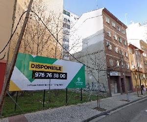 https://streetviewpixels-pa.googleapis.com/v1/thumbnail?cb_client=maps_sv.tactile&w=900&h=600&pitch=-12.697427094448429&panoid=bAEcH0bNI8aU6sBa4f__oA&yaw=292.1562759534423