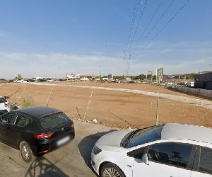https://streetviewpixels-pa.googleapis.com/v1/thumbnail?cb_client=maps_sv.tactile&w=900&h=600&pitch=1.463320653306809&panoid=VdaZKmtHj75U_Rx2BtQYuw&yaw=332.27213208804847