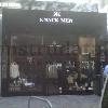 Tienda de complementos en la calle Poeta Querol