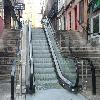 Escaleras mecánicas en la calle Plaza