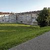 Aparcamiento en superficie en el barrio de Conxo